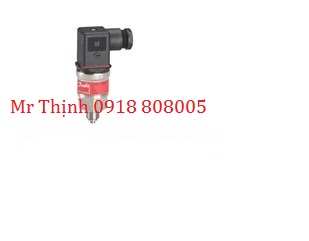 CẢM BIẾN ÁP SUẤT DANFOSS MBS 1900 0-4 BAR C/N 064G4520 cam-bien-ap-suat-danfoss-mbs-1900-0-4-bar-c-n-064g4520